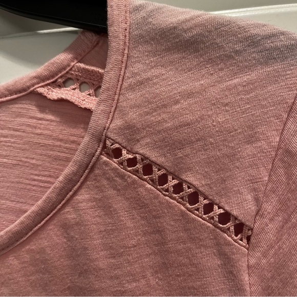 Old Navy Pink Top with tie bottom Size Medium - Picture 6 of 9